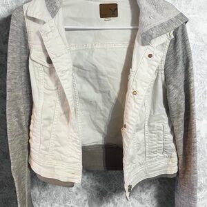 American Eagle Outfitters White and Gray Jean Jacket